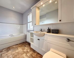 Photo 19- click for photo gallery